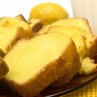 Lemon drizzle cake